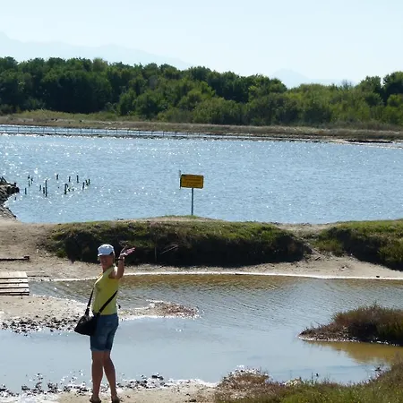 Dias מלון מקריגיאלוס