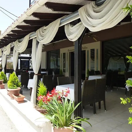 Dias Hotel 3*