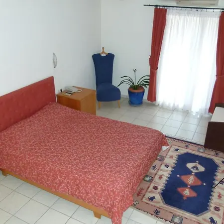 Hotel Dias Makrigialos